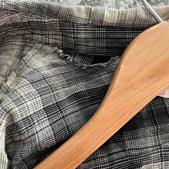 Free People x Vintage Lightweight Split Back Plaid Shirt - Picture 9 of 12